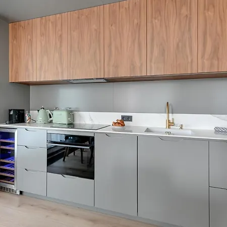 Deo Plaza Luxury By Blue Mandarin *