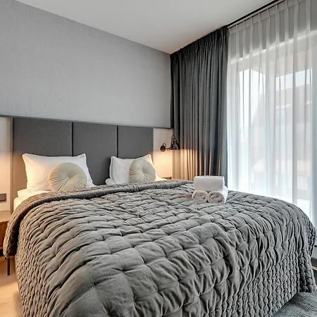 Deo Plaza Luxury By Blue Mandarin Διαμέρισμα *