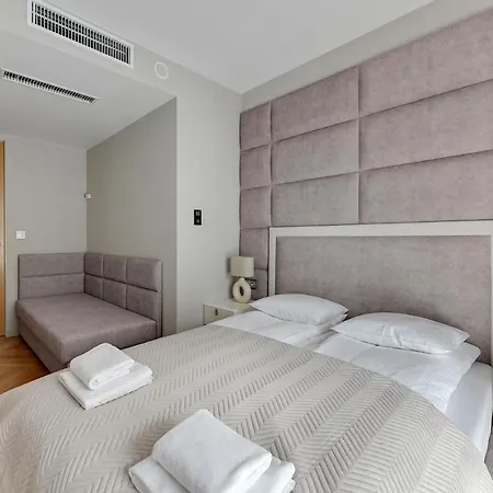 Deo Plaza Luxury By Blue Mandarin * 格但斯克