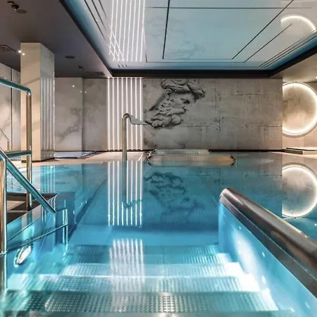 Deo Plaza Luxury By Blue Mandarin 格但斯克